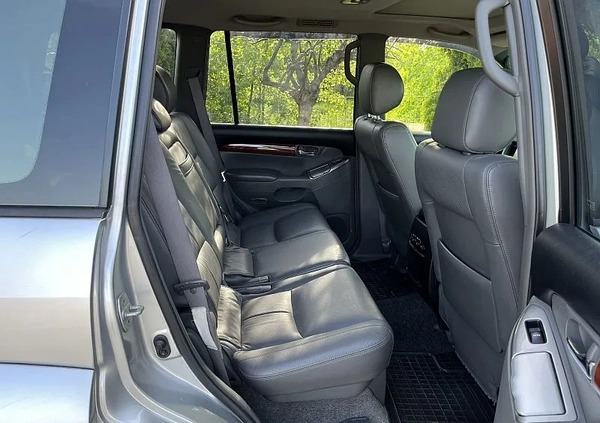 Toyota Land Cruiser cena 50900 przebieg: 243000, rok produkcji 2003 z Myślenice małe 92